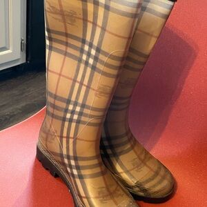 Burberry Beige and Black Plaid Boots
